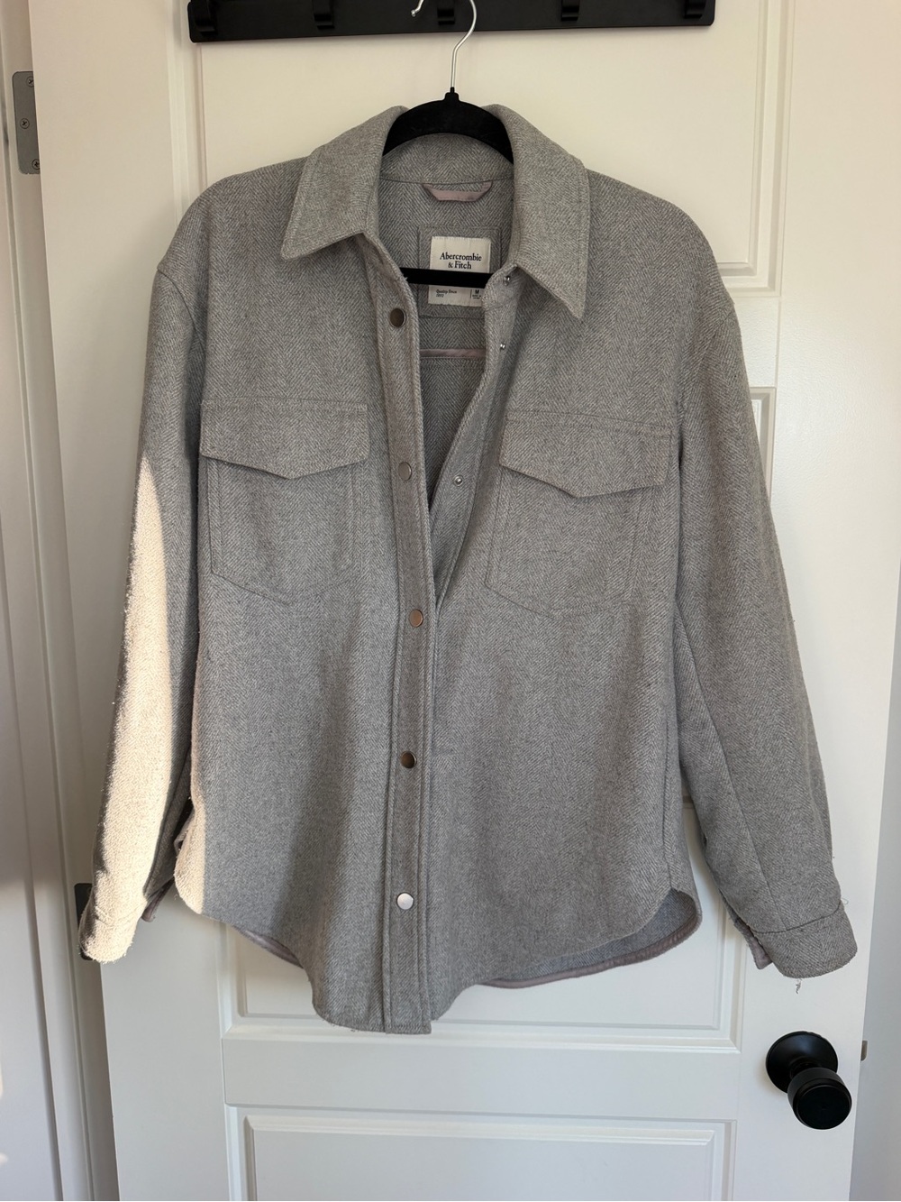 Abercrombie & Fitch Light Gray Button-Up Shacket